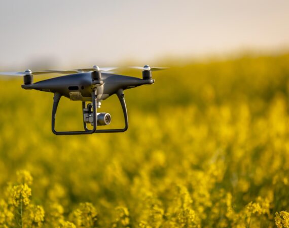 dron rolniczy